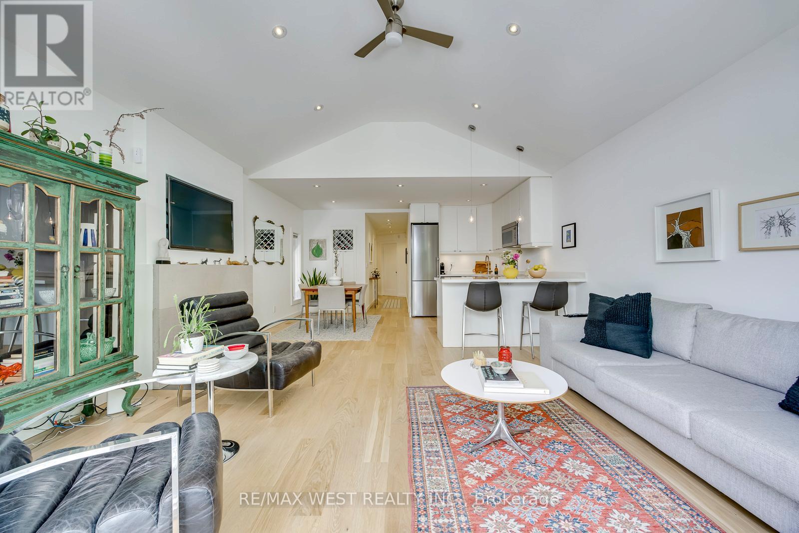 80 Rockwell Avenue, Toronto, Ontario  M6N 1N8 - Photo 3 - W13463762
