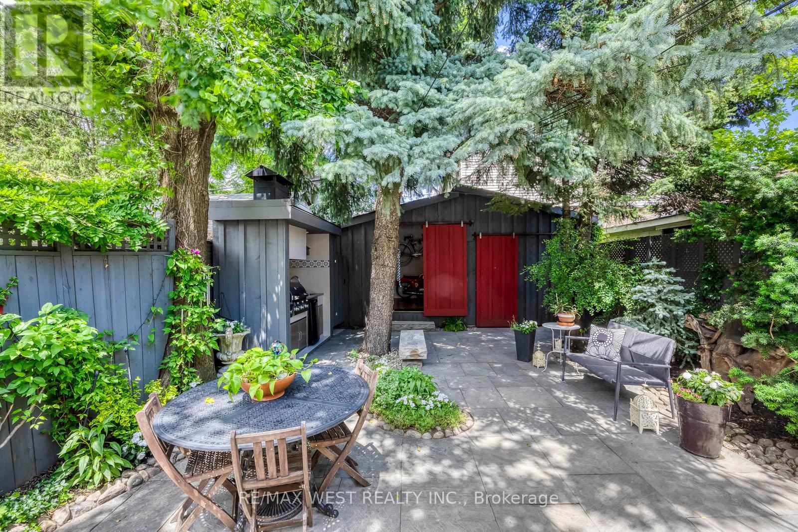 80 Rockwell Avenue, Toronto, Ontario  M6N 1N8 - Photo 34 - W13463762