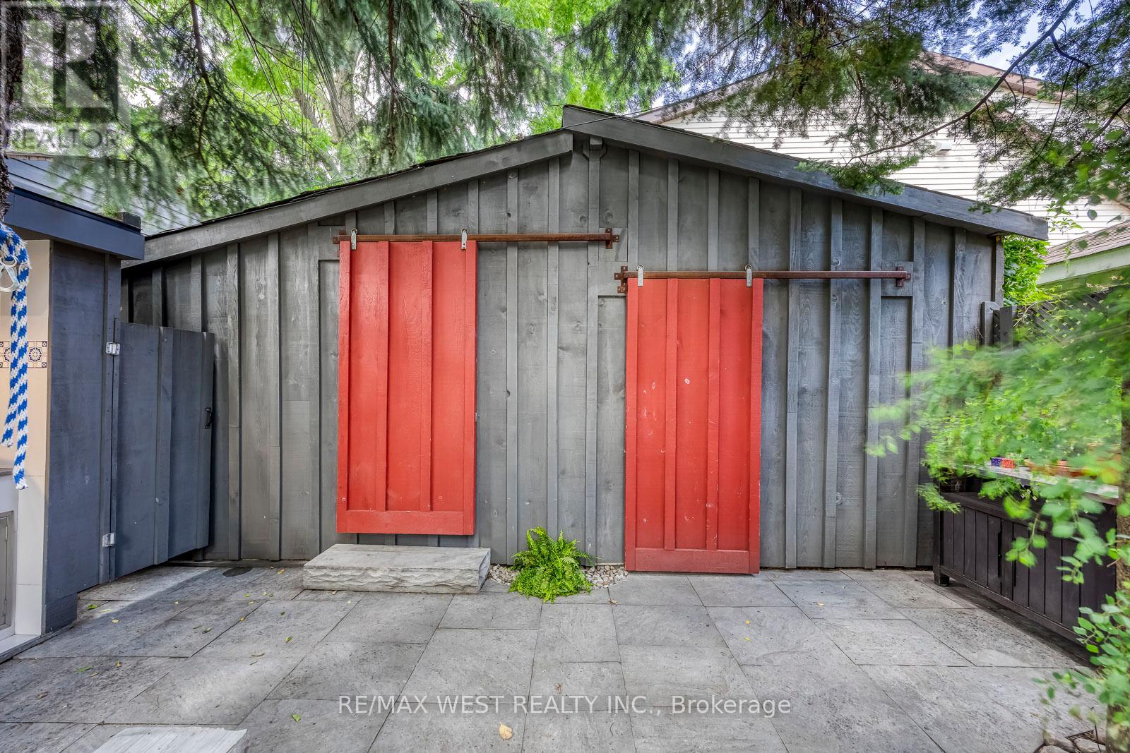 80 Rockwell Avenue, Toronto, Ontario  M6N 1N8 - Photo 36 - W13463762