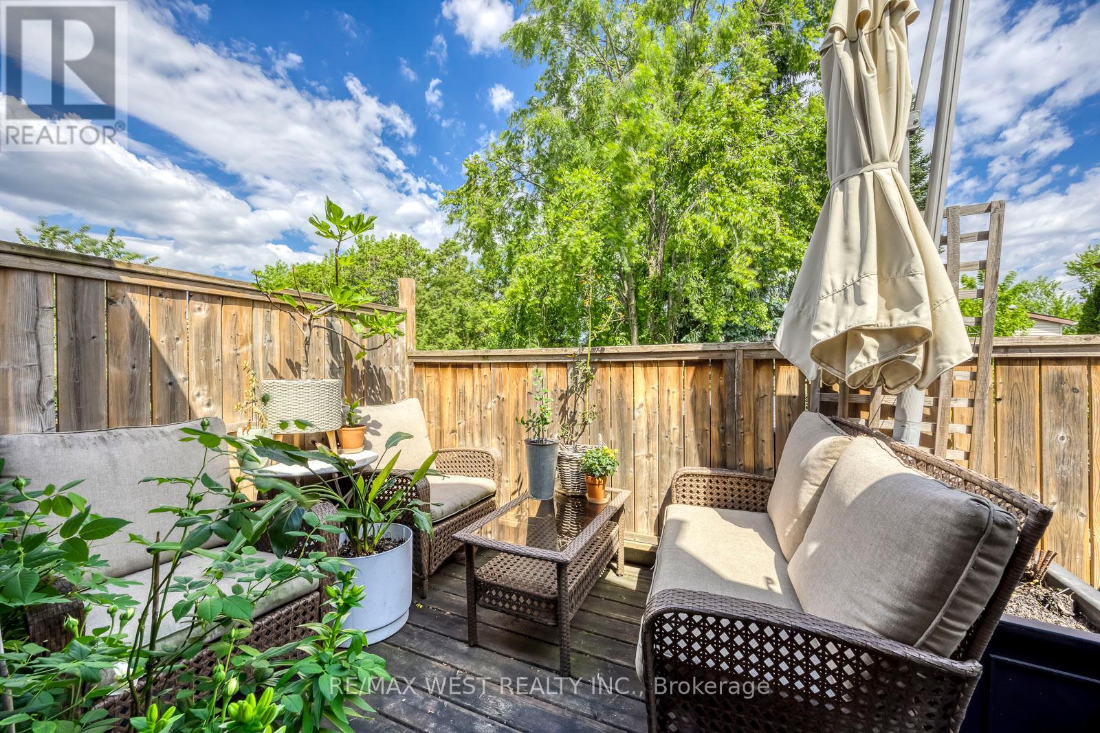 80 Rockwell Avenue, Toronto, Ontario  M6N 1N8 - Photo 44 - W13463762