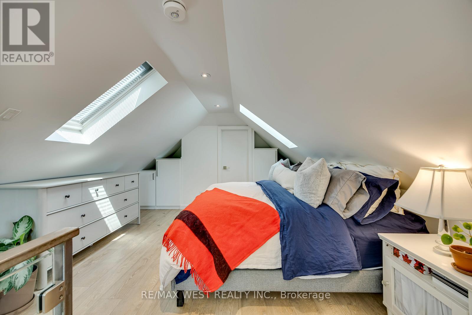 80 Rockwell Avenue, Toronto, Ontario  M6N 1N8 - Photo 49 - W13463762
