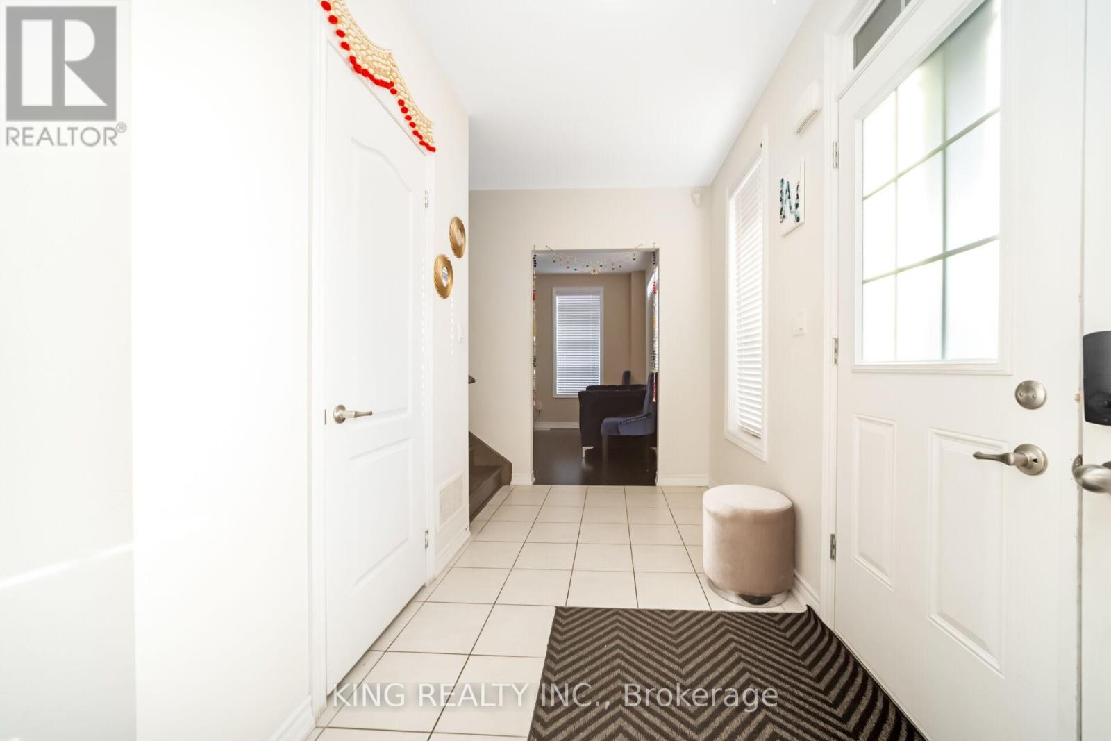 5 Loomis Road, Brampton, Ontario  L7A 4X9 - Photo 5 - W13463768
