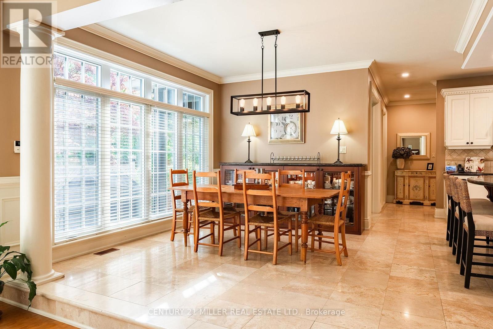 122 Lisonally Court, Oakville, Ontario  L6L 6P2 - Photo 21 - W13463774
