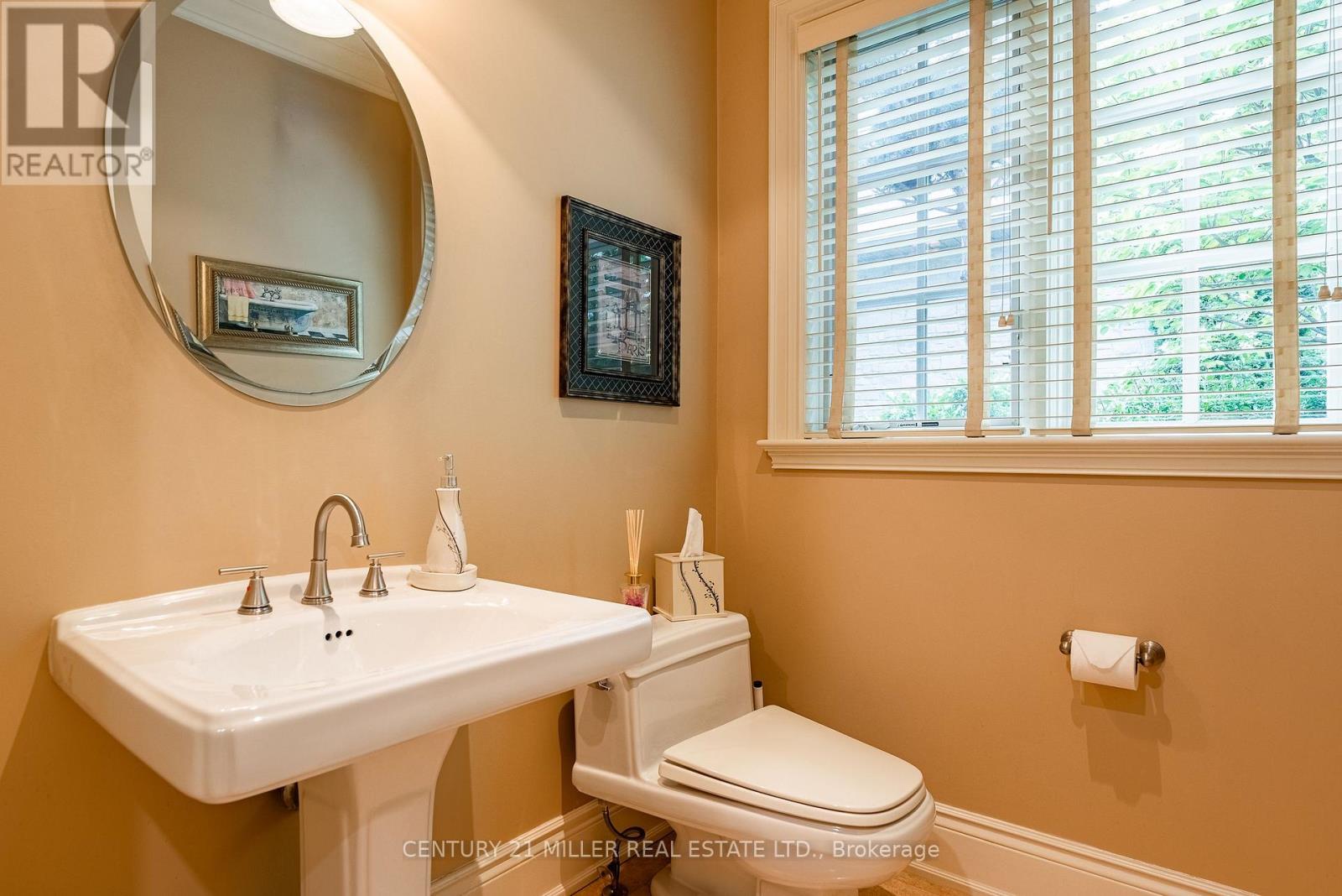 122 Lisonally Court, Oakville, Ontario  L6L 6P2 - Photo 29 - W13463774