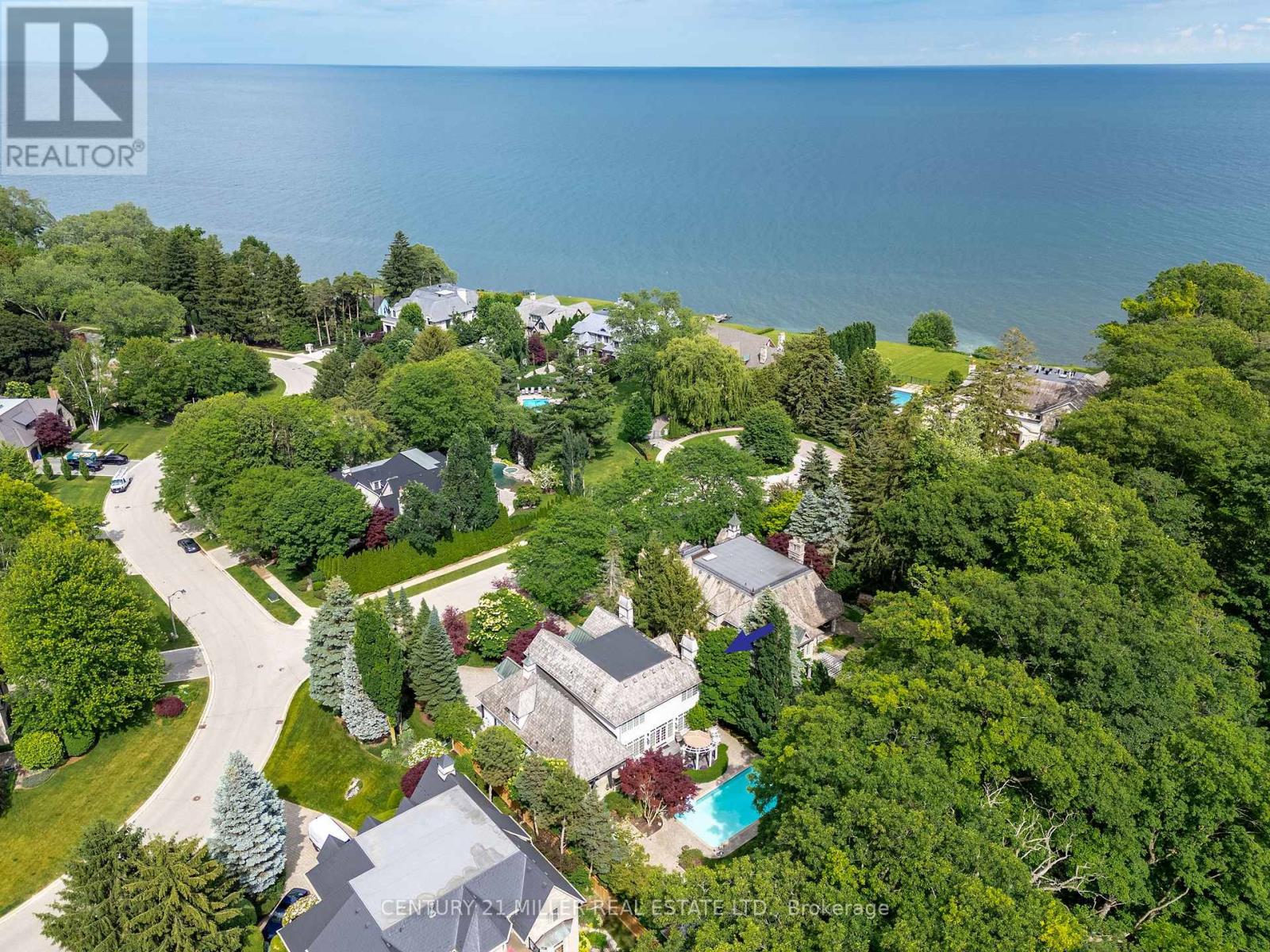122 Lisonally Court, Oakville, Ontario  L6L 6P2 - Photo 4 - W13463774