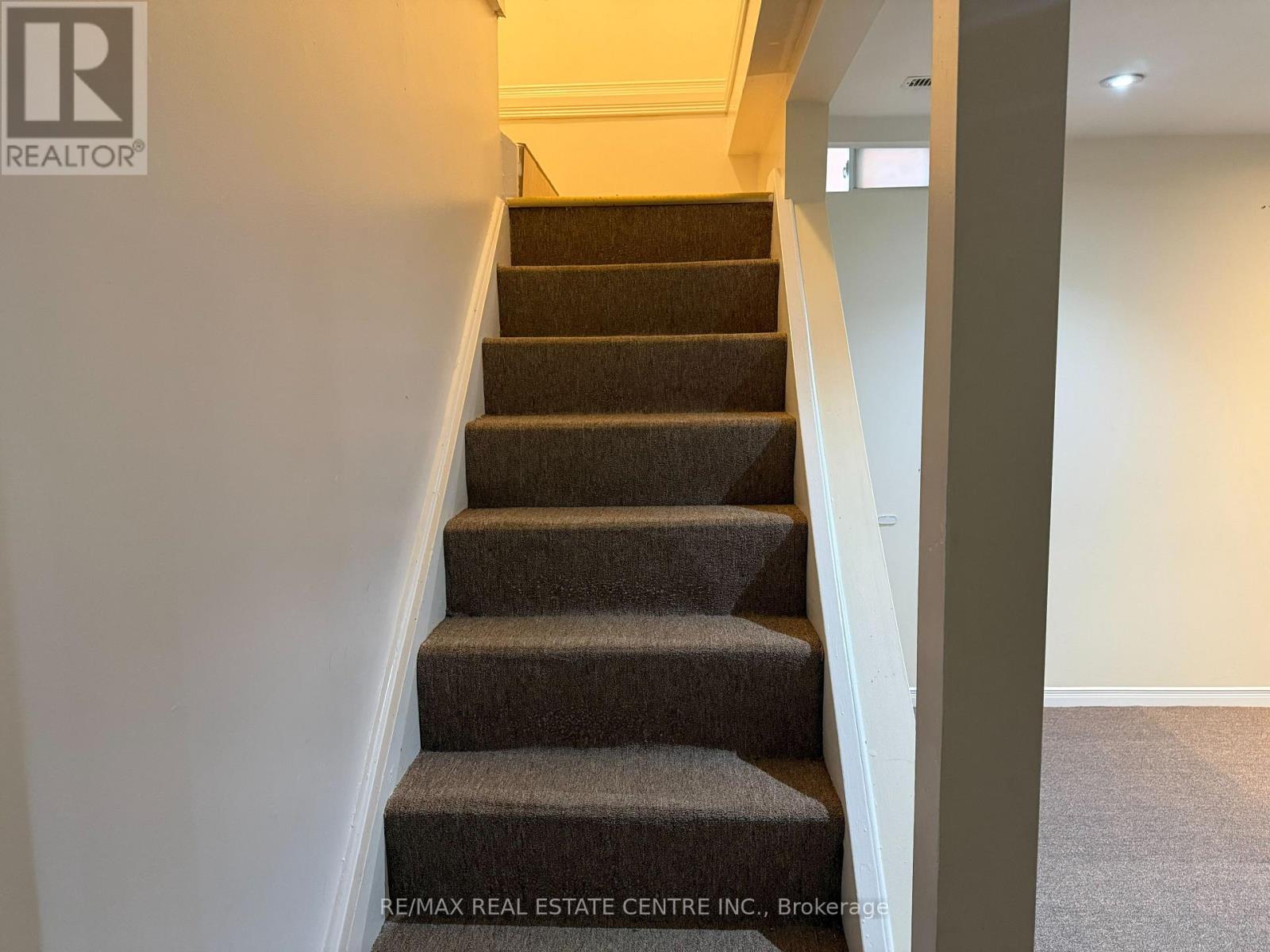 4397 Guildwood Way, Mississauga, Ontario  L5R 2A9 - Photo 2 - W13463778