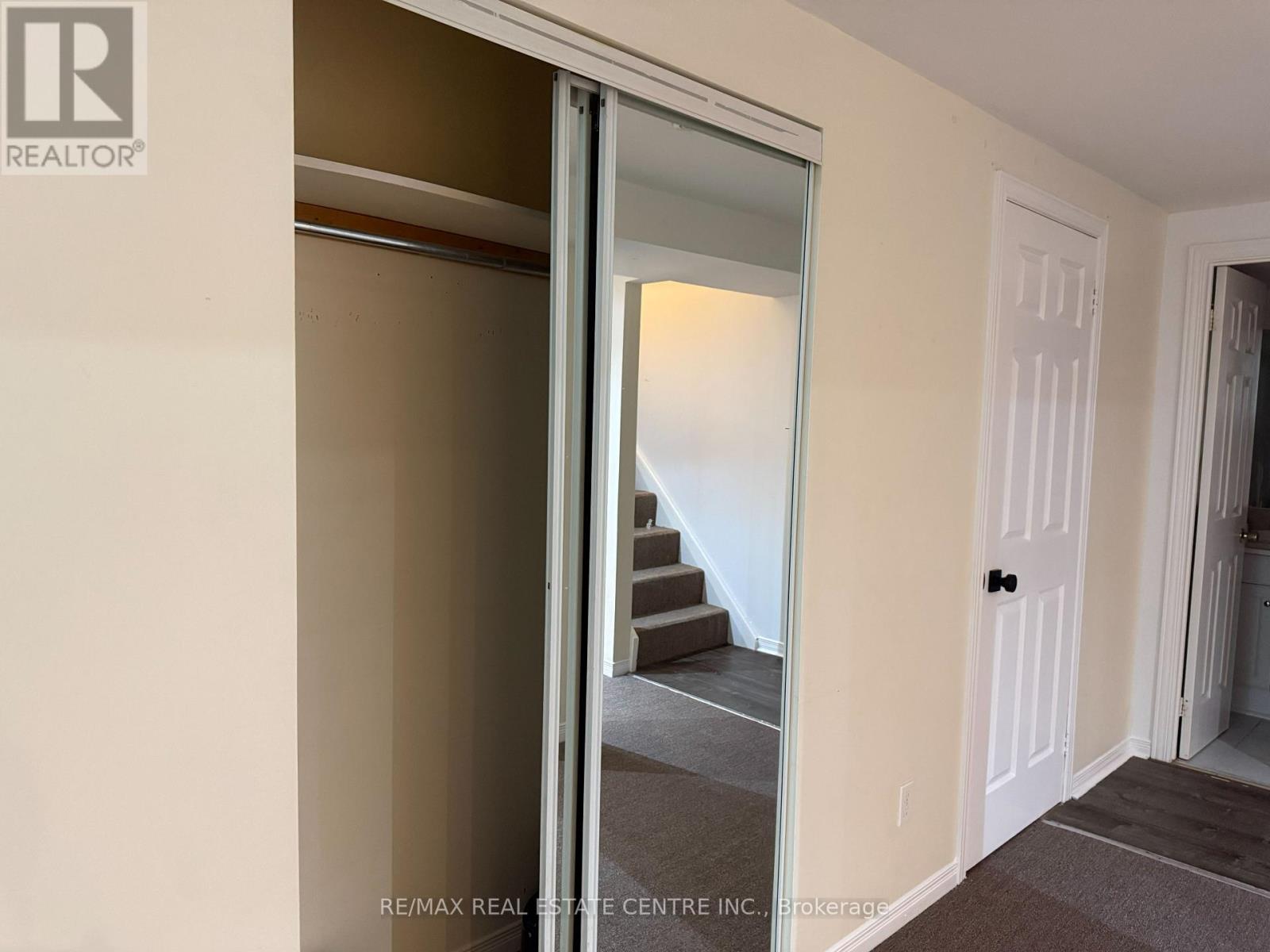 4397 Guildwood Way, Mississauga, Ontario  L5R 2A9 - Photo 5 - W13463778