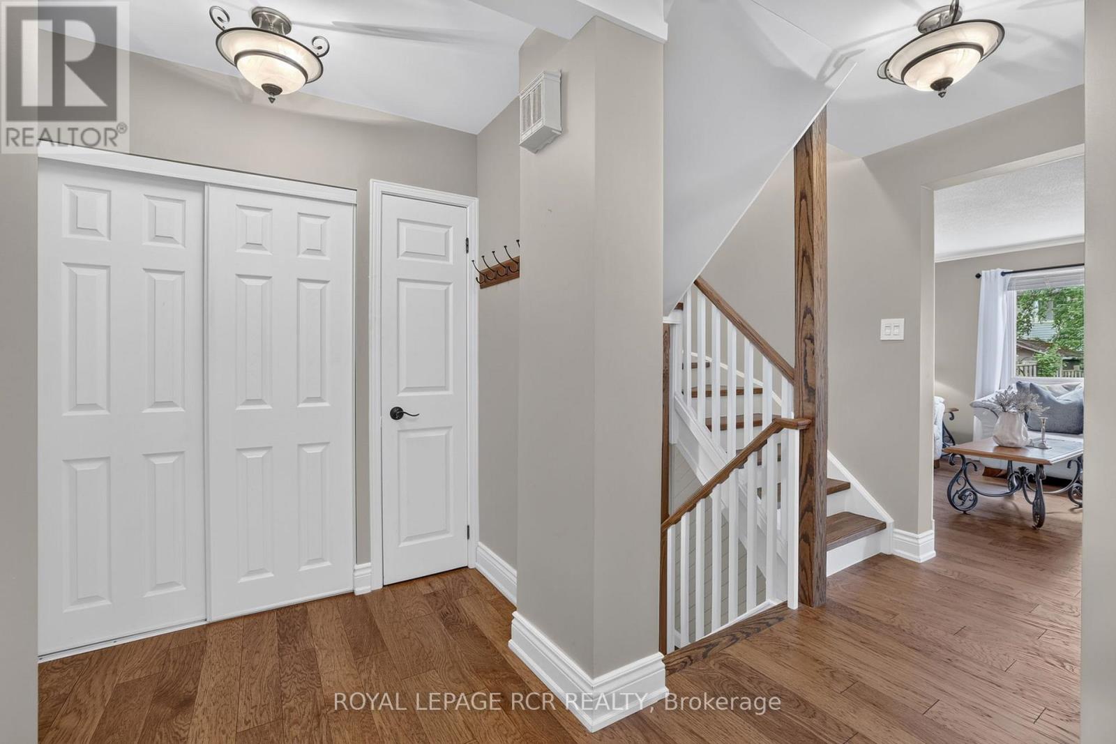 12 Macassa Court, Brampton, Ontario  L6Z 1B3 - Photo 6 - W13463782