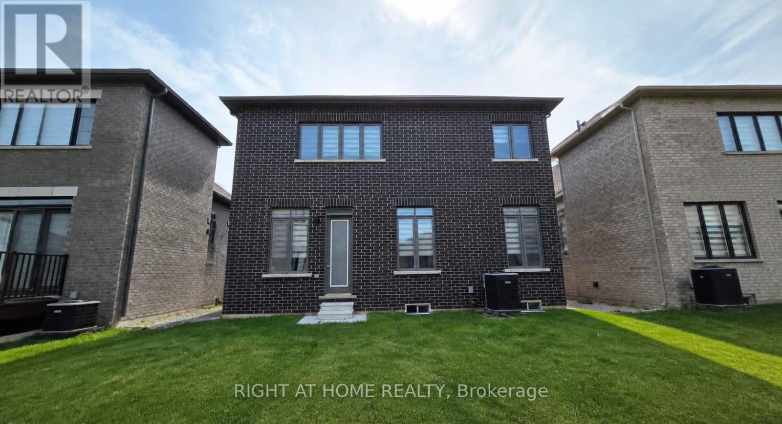 816 Apple Terrace, Milton, Ontario  L9E 2C3 - Photo 3 - W13463842