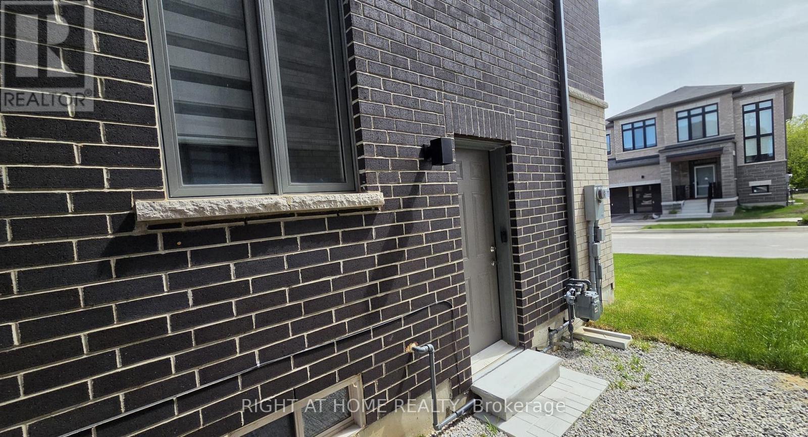 816 Apple Terrace, Milton, Ontario  L9E 2C3 - Photo 5 - W13463842