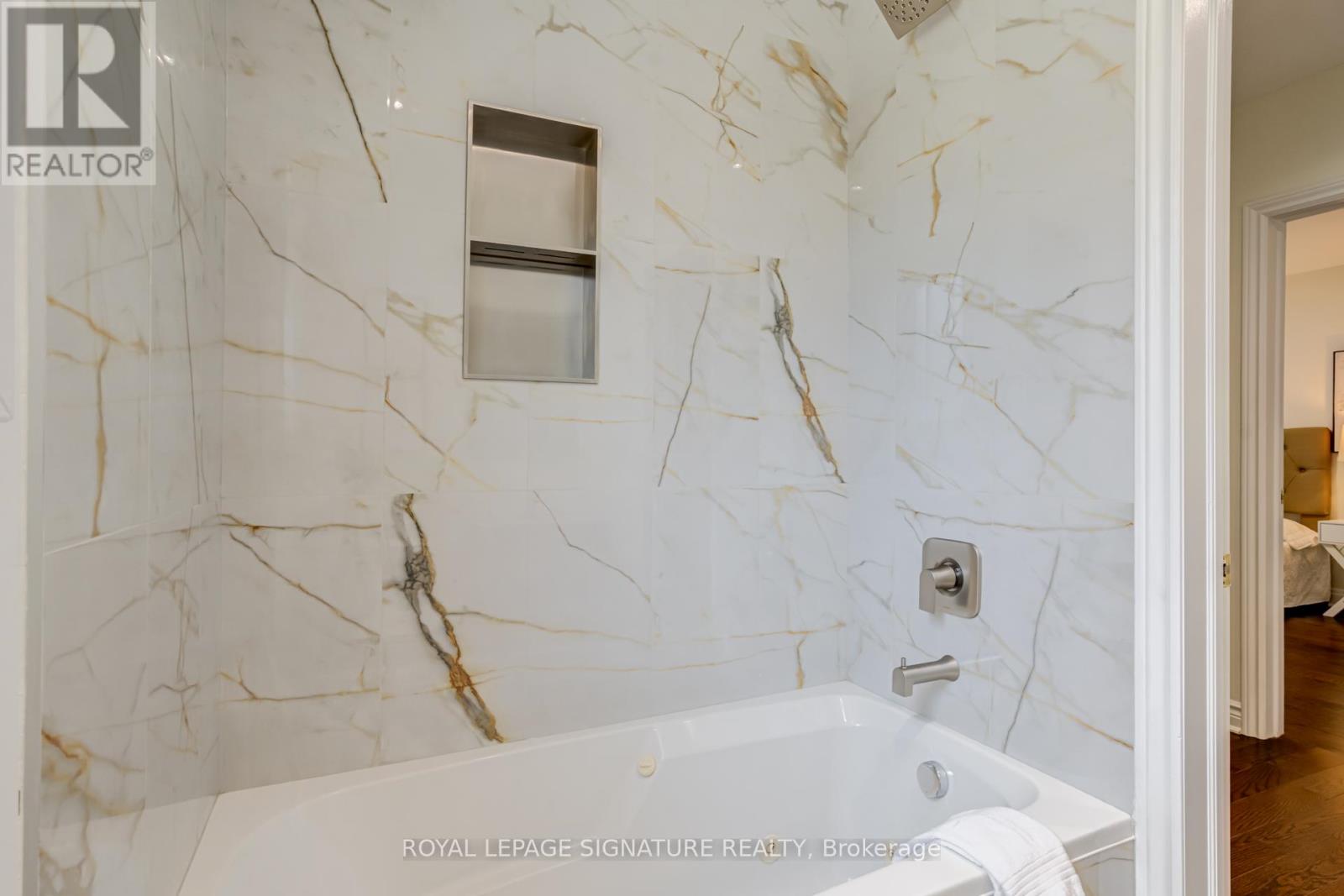 1472 Myron Drive, Mississauga, Ontario L5E 2N6 - Photo 18 - W13463856