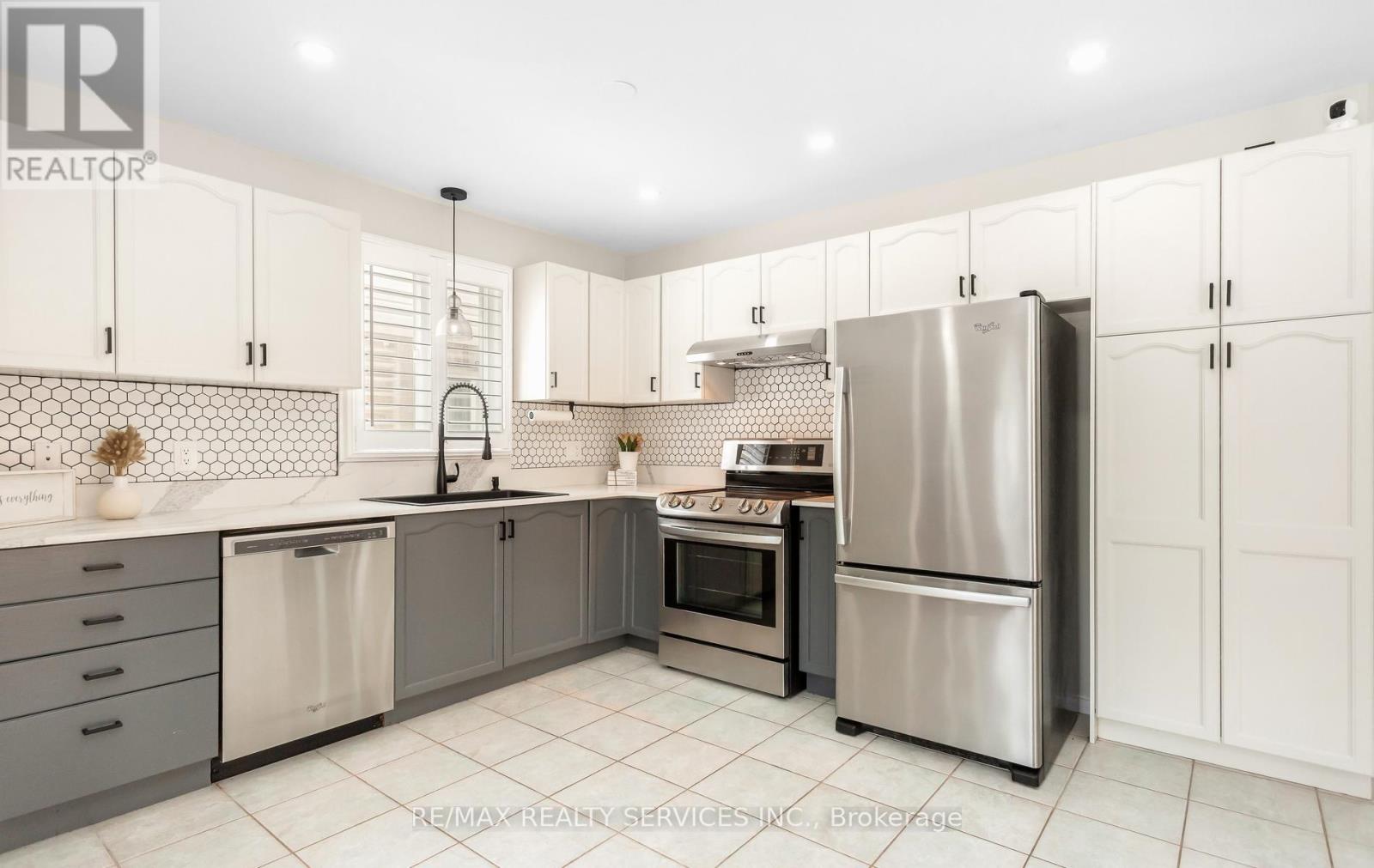 4110 Forest Run Avenue, Burlington, Ontario  L7M 4L7 - Photo 15 - W13463874