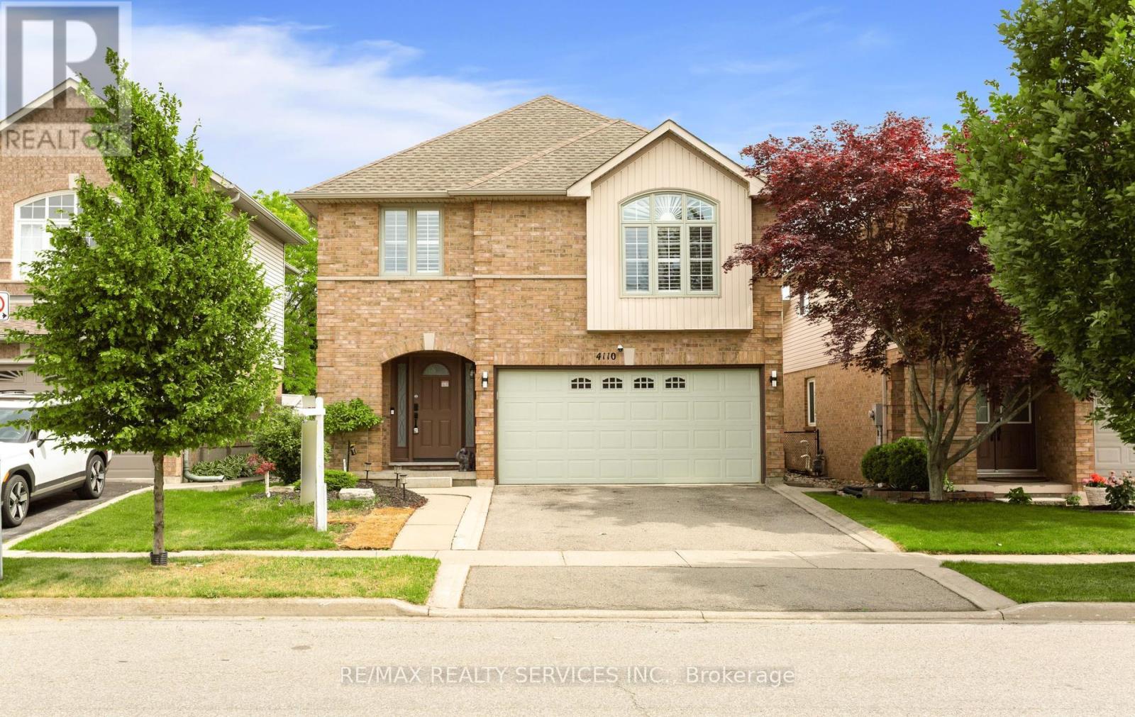 4110 Forest Run Avenue, Burlington, Ontario  L7M 4L7 - Photo 3 - W13463874