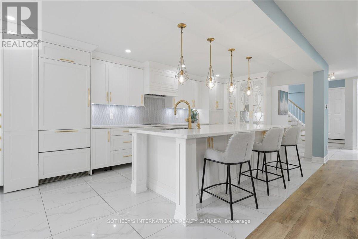 4104 Credit Pointe Drive, Mississauga, Ontario  L5M 3K6 - Photo 9 - W13463912