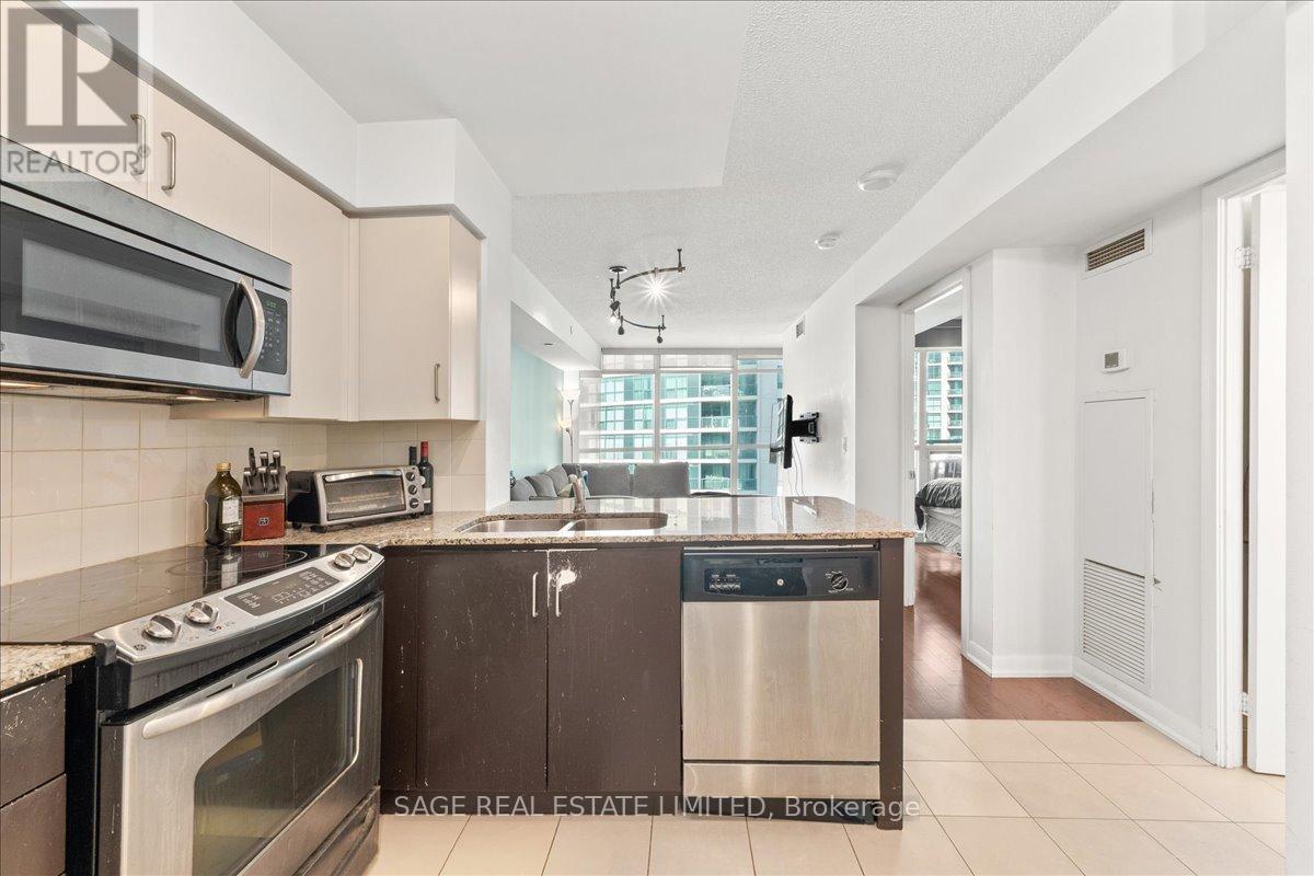 905 - 215 Sherway Gardens Road, Toronto, Ontario  M9C 0A5 - Photo 9 - W13463984