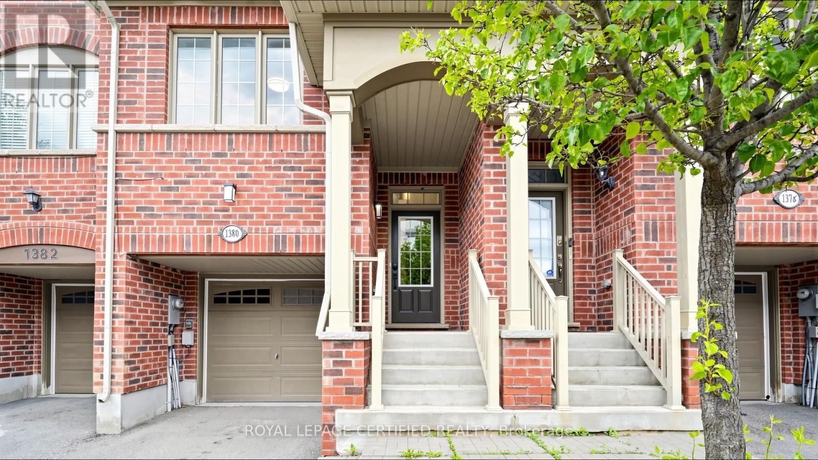 1380 Granrock Crescent, Mississauga, Ontario  L5V 0E1 - Photo 2 - W13463990