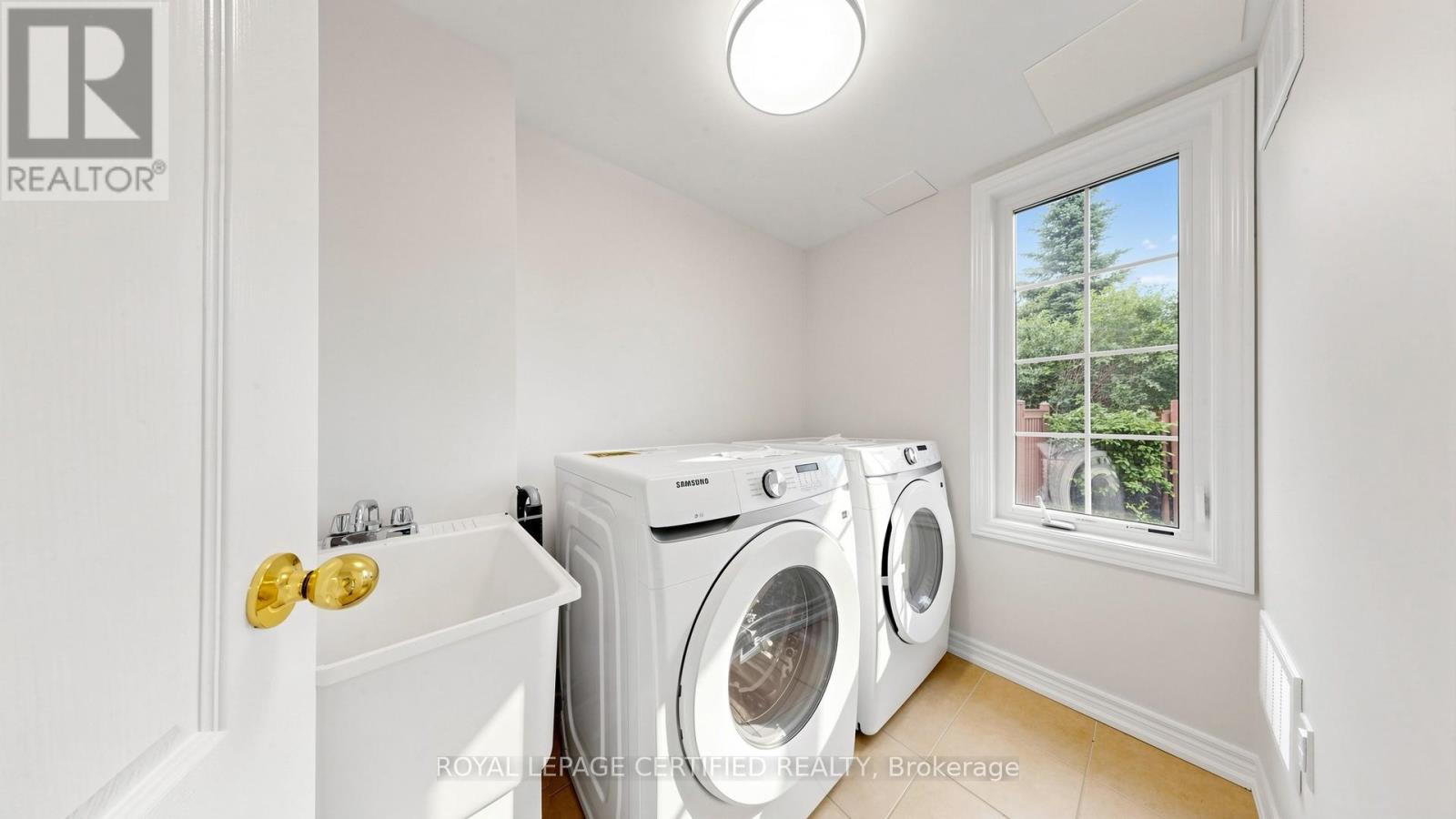 1380 Granrock Crescent, Mississauga, Ontario  L5V 0E1 - Photo 38 - W13463990
