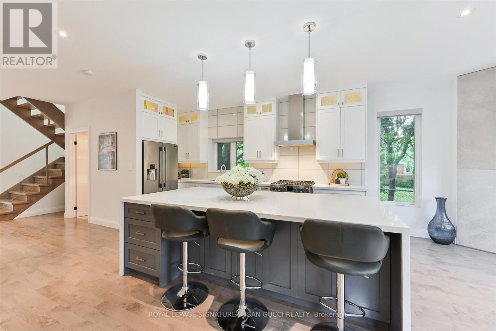 475 Donlands Avenue, Toronto, Ontario  M4J 3S4 - Photo 12 - E13458922