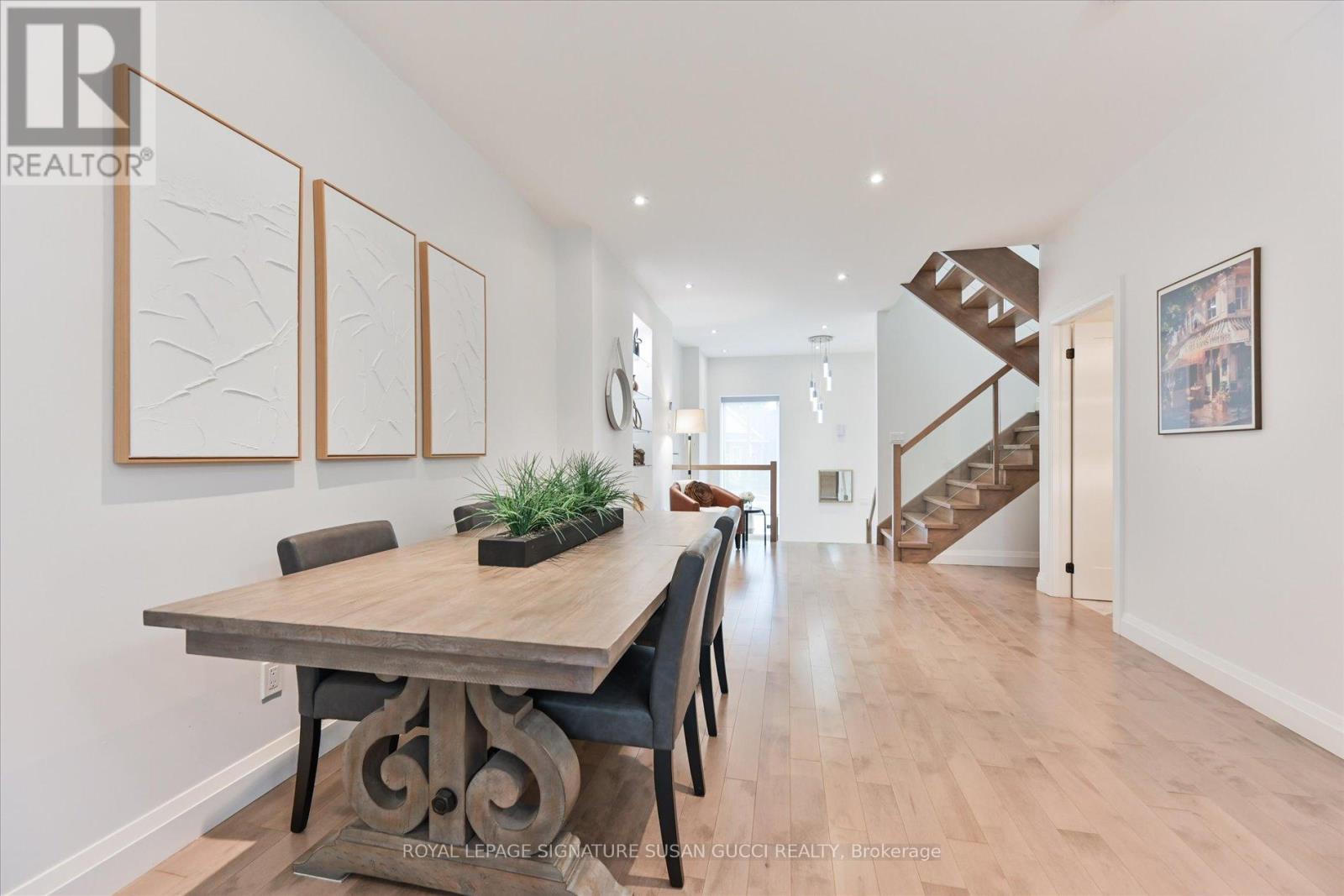 475 Donlands Avenue, Toronto, Ontario  M4J 3S4 - Photo 9 - E13458922