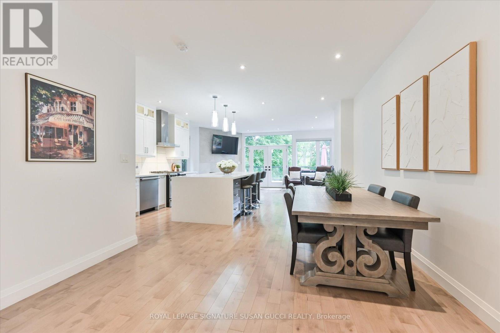 475 Donlands Avenue, Toronto, Ontario  M4J 3S4 - Photo 8 - E13458922