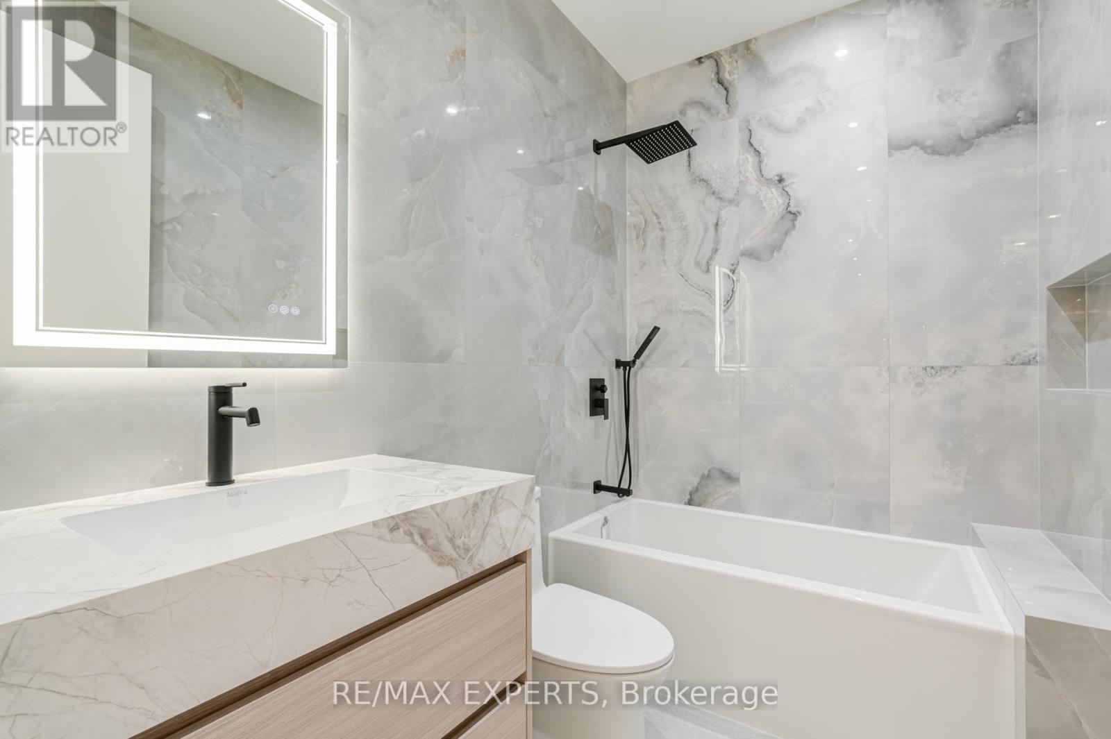 84 Mosley Street, Aurora, Ontario  L4G 1H1 - Photo 36 - N13463928