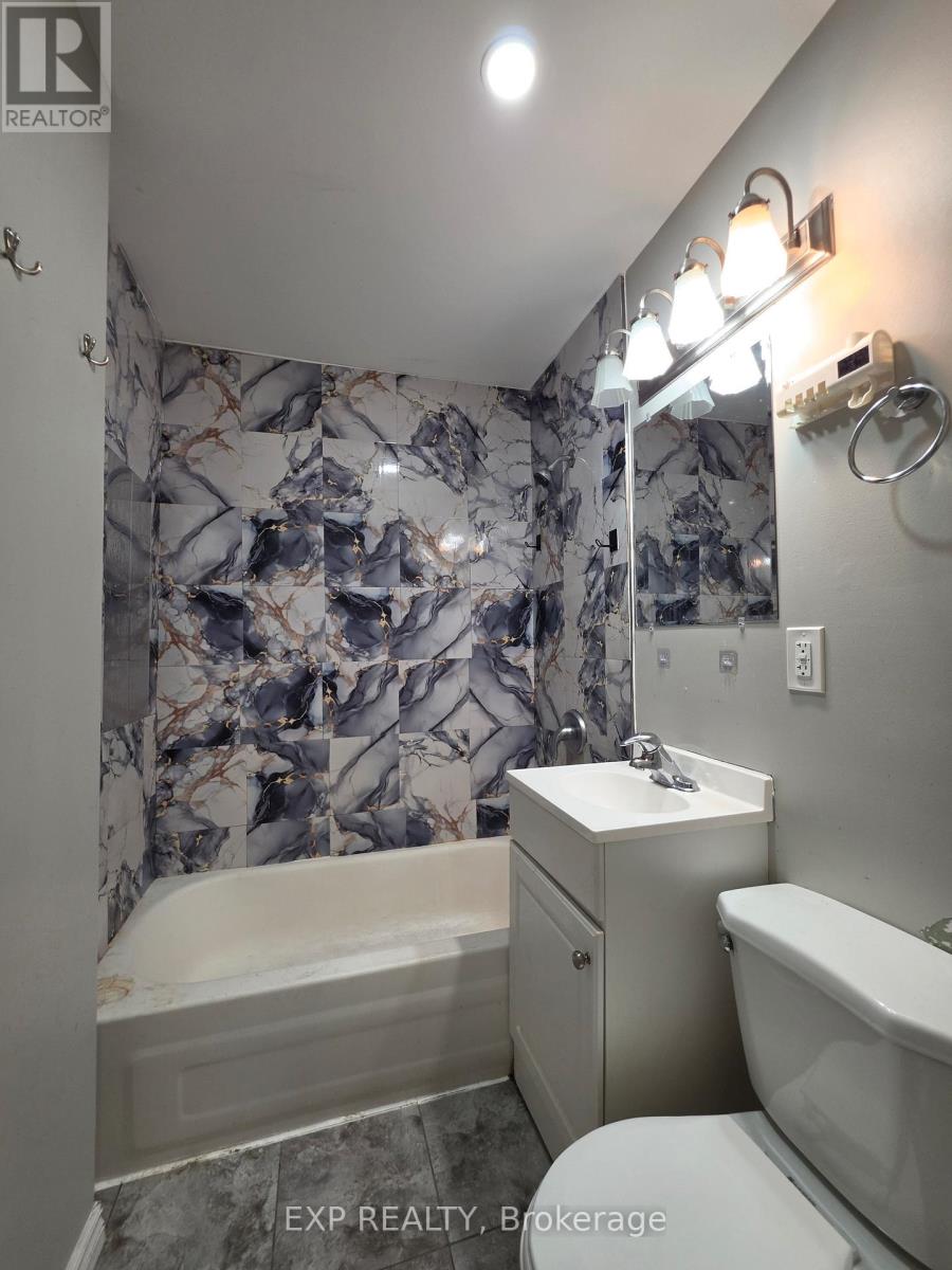 3 - 70 Victoria Street S, Hamilton, Ontario  L8N 2S7 - Photo 8 - X13463808