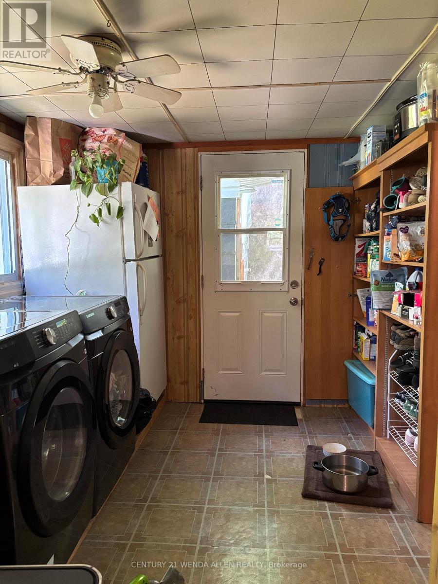 2913 Highway 11 Highway N, Temagami, Ontario  P0M 1T0 - Photo 20 - X13463890
