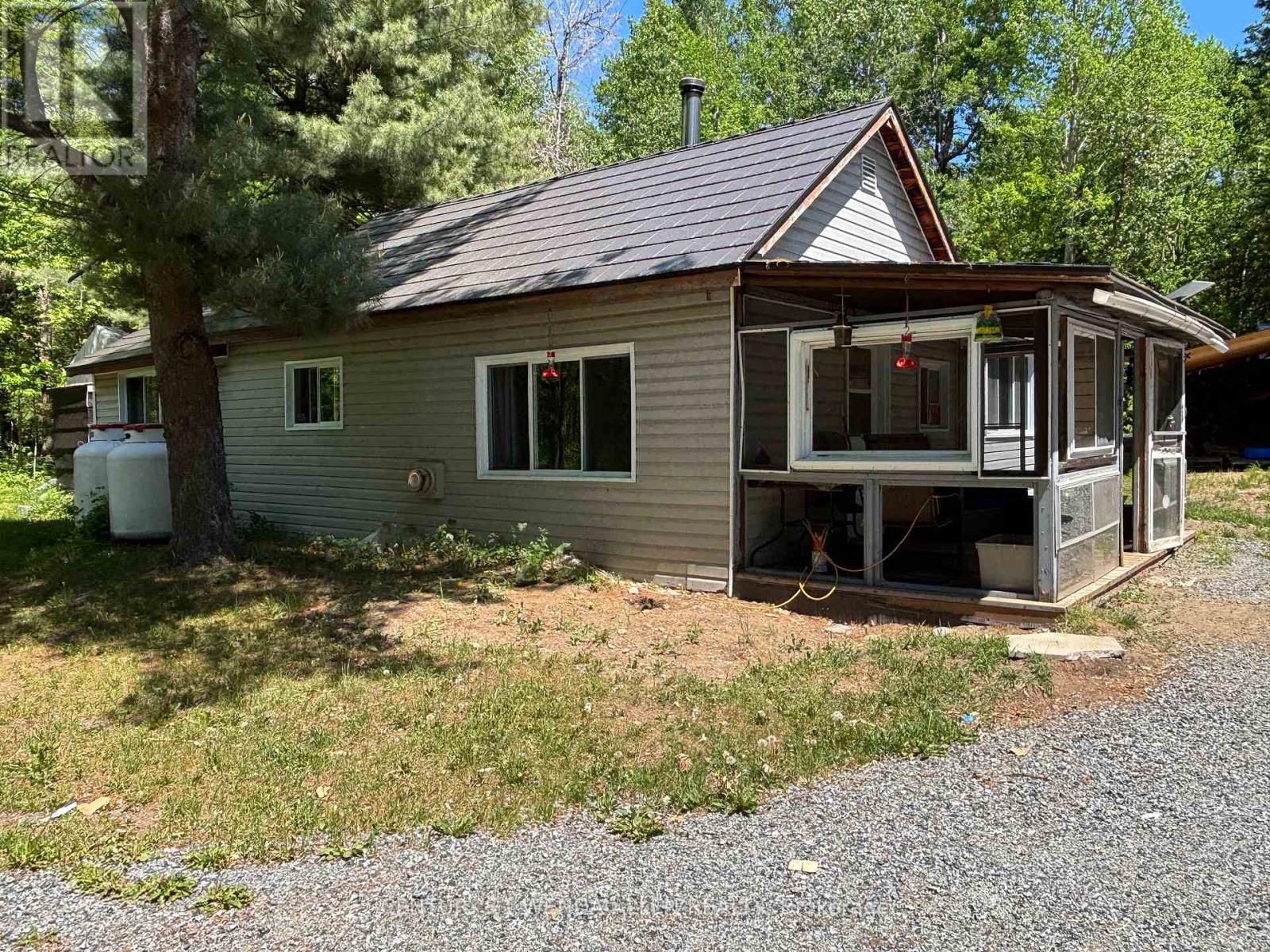 2913 Highway 11 Highway N, Temagami, Ontario  P0M 1T0 - Photo 4 - X13463890