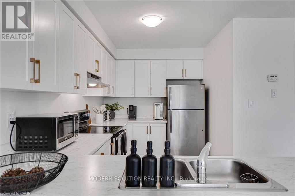 96 Dryden Lane, Hamilton, Ontario L8H 0B6 - Photo 16 - X13463938
