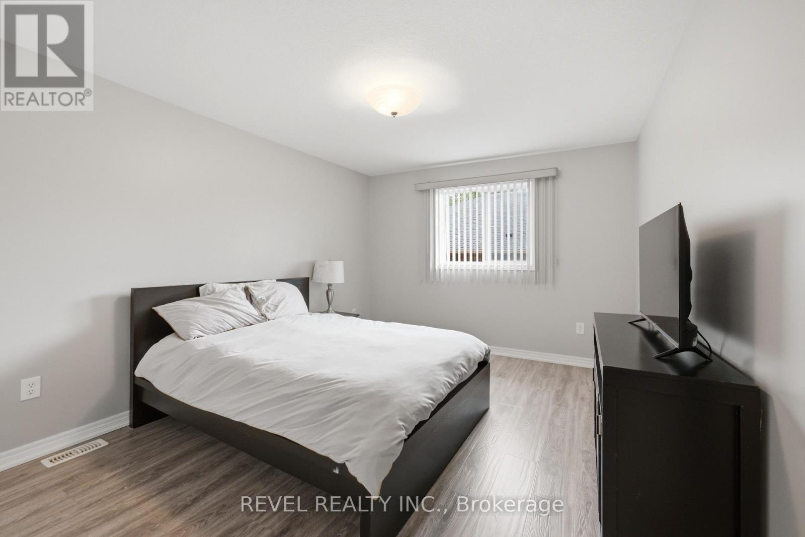 11 Maynard Street, Hamilton, Ontario  L9B 1A9 - Photo 27 - X13463968