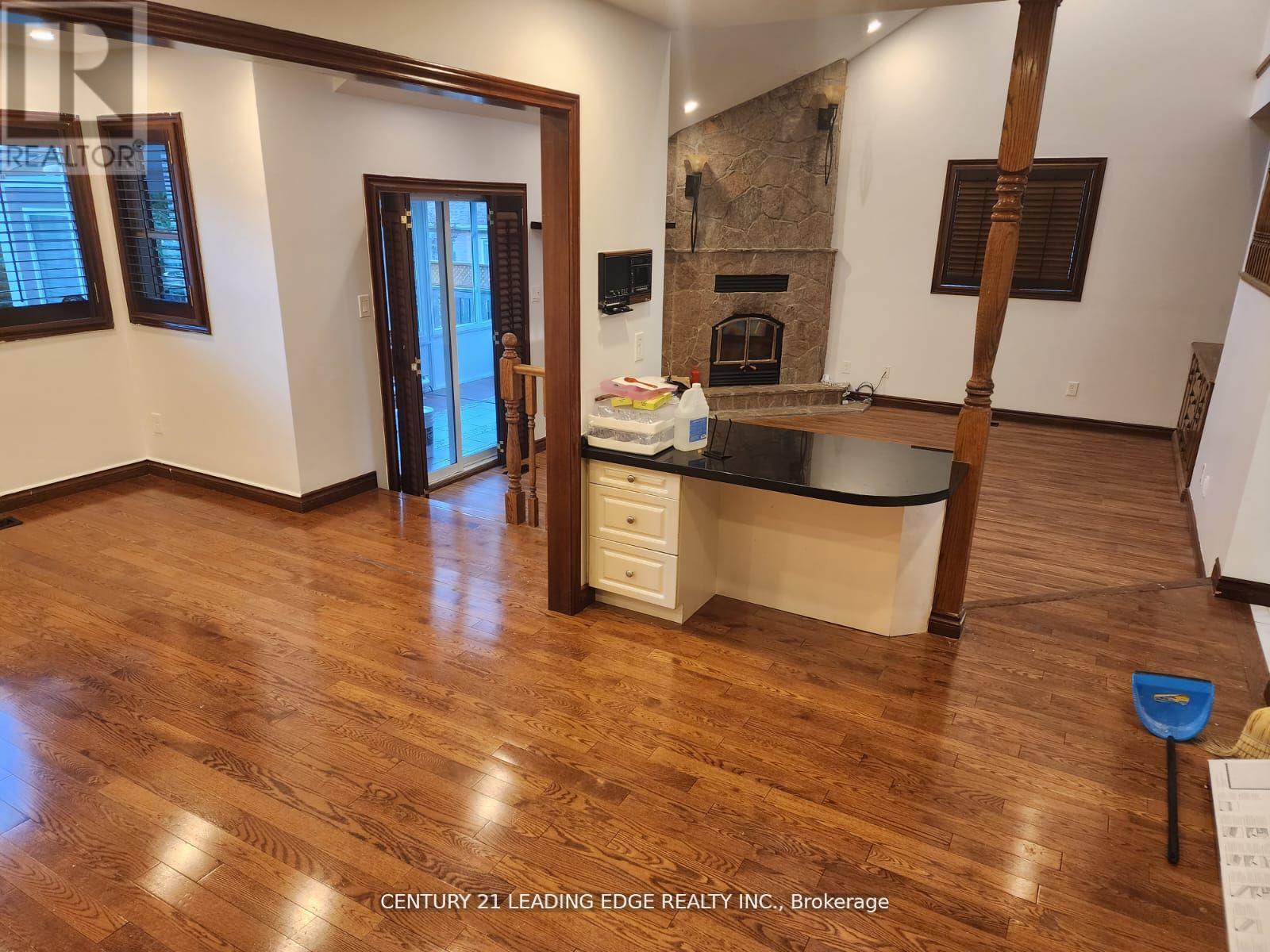 11 Westlawn Drive, Hamilton, Ontario  L9B 2J4 - Photo 7 - X13463988