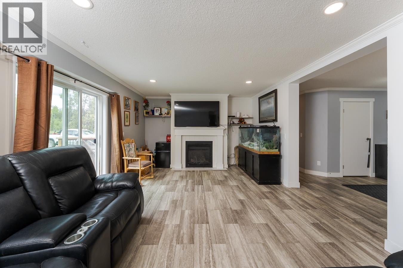 7825 Larson Road, Prince George, British Columbia  V2N 6S1 - Photo 2 - R3137537