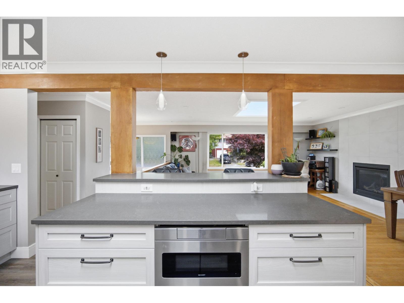 944 Tollcross Road, North Vancouver, British Columbia  V7H 2G2 - Photo 6 - R3137396