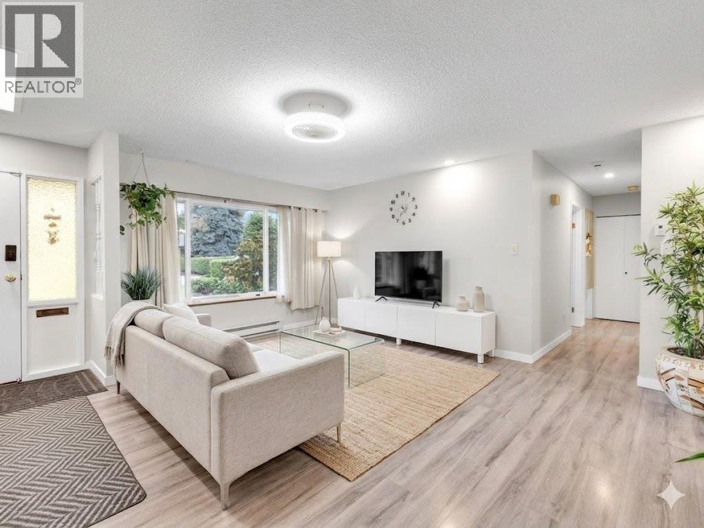 4651 56 Street, Ladner, British Columbia  V4K 3X4 - Photo 3 - R3137618