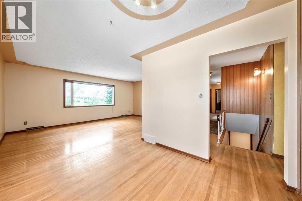 1811 Canberra Road Nw, Calgary, Alberta  T2L 0S3 - Photo 6 - A2321758