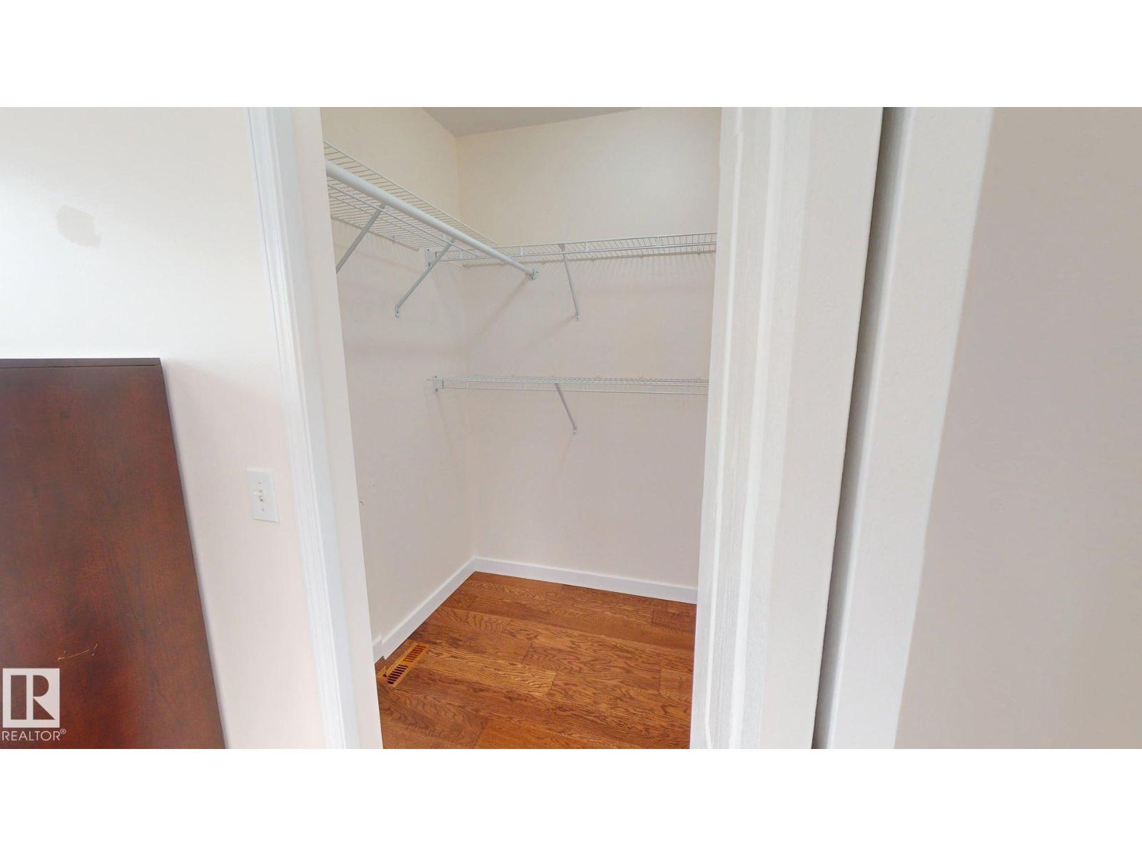 4756 156 Av Nw, Edmonton, Alberta  T5Y 0B5 - Photo 8 - E4494459