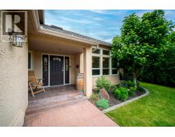 492 Carona Crescent, Kelowna, British Columbia  V1W 3C6 - Photo 7 - 10391556