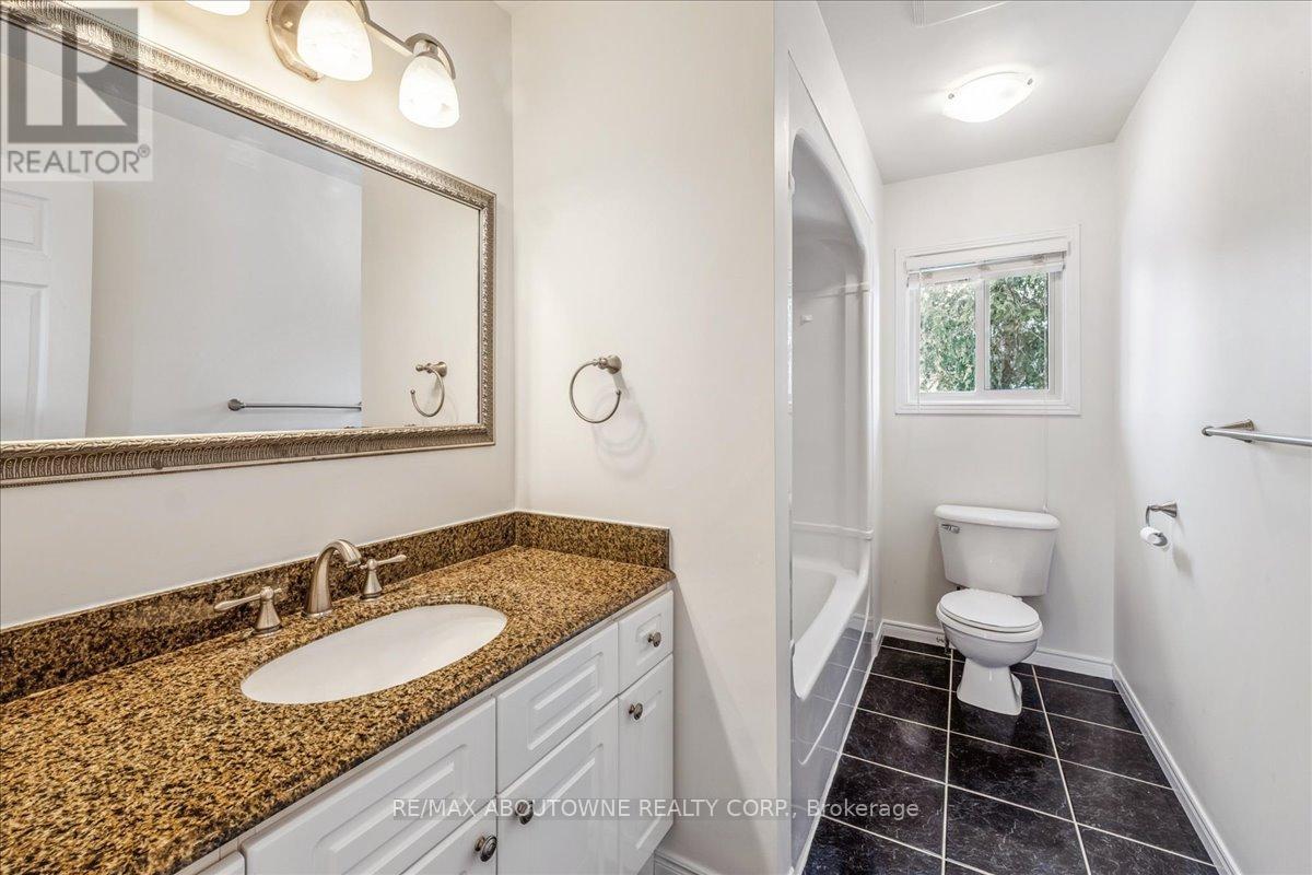 82 Whitlaw Way, Brant (Paris), Ontario  N3L 4B5 - Photo 14 - X13005534