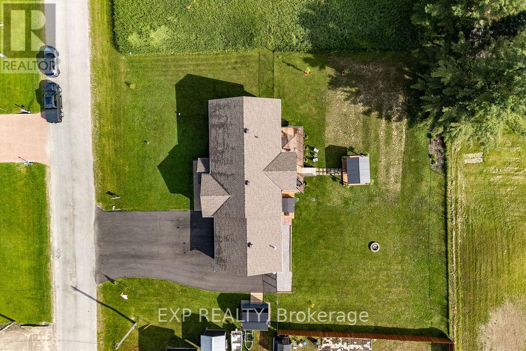 20 Riverdale Street, Whitewater Region, Ontario  K0J 2L0 - Photo 12 - X12902334