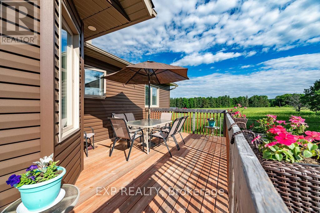 20 Riverdale Street, Whitewater Region, Ontario  K0J 2L0 - Photo 4 - X12902334