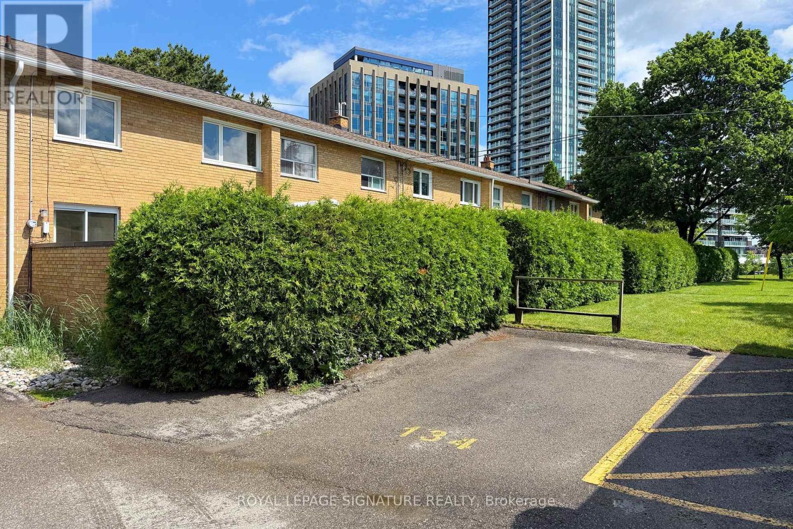 115 Southill Drive, Toronto, Ontario M3C 2H9 - Photo 34 - C13462612