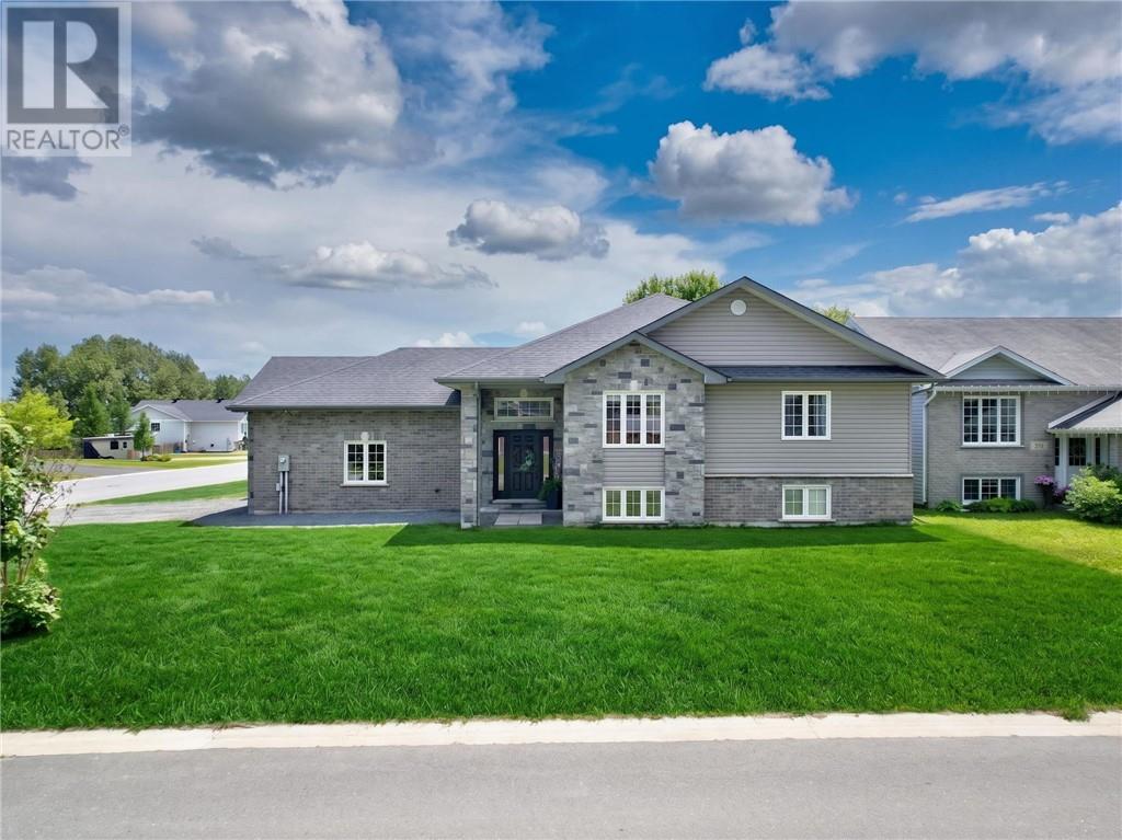 3668 Keith Avenue, Chelmsford, Ontario