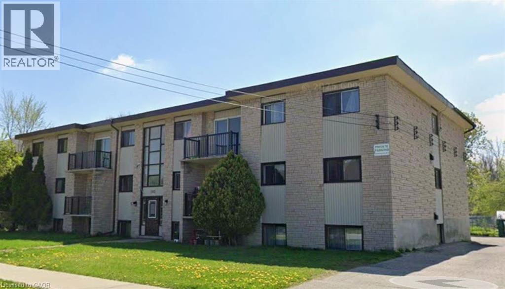 203 Mausser Avenue Unit# 2, Kitchener, Ontario N2M 3K9 - Photo 2 - 40841315
