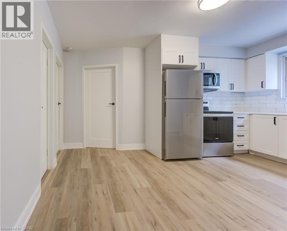 203 Mausser Avenue Unit# 2, Kitchener, Ontario N2M 3K9 - Photo 3 - 40841315
