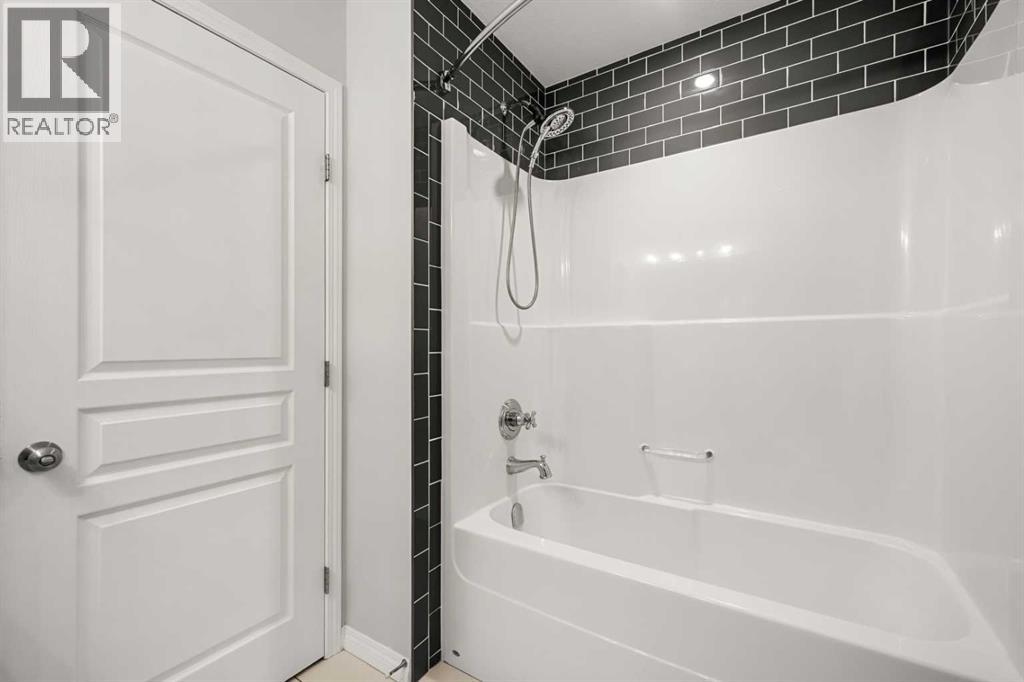 393 Marquis Heights Se, Calgary, Alberta  T3M 2A7 - Photo 33 - A2310994