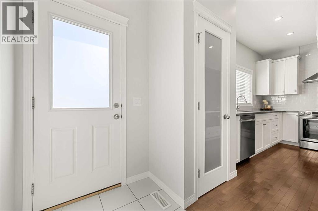 393 Marquis Heights Se, Calgary, Alberta  T3M 2A7 - Photo 17 - A2310994