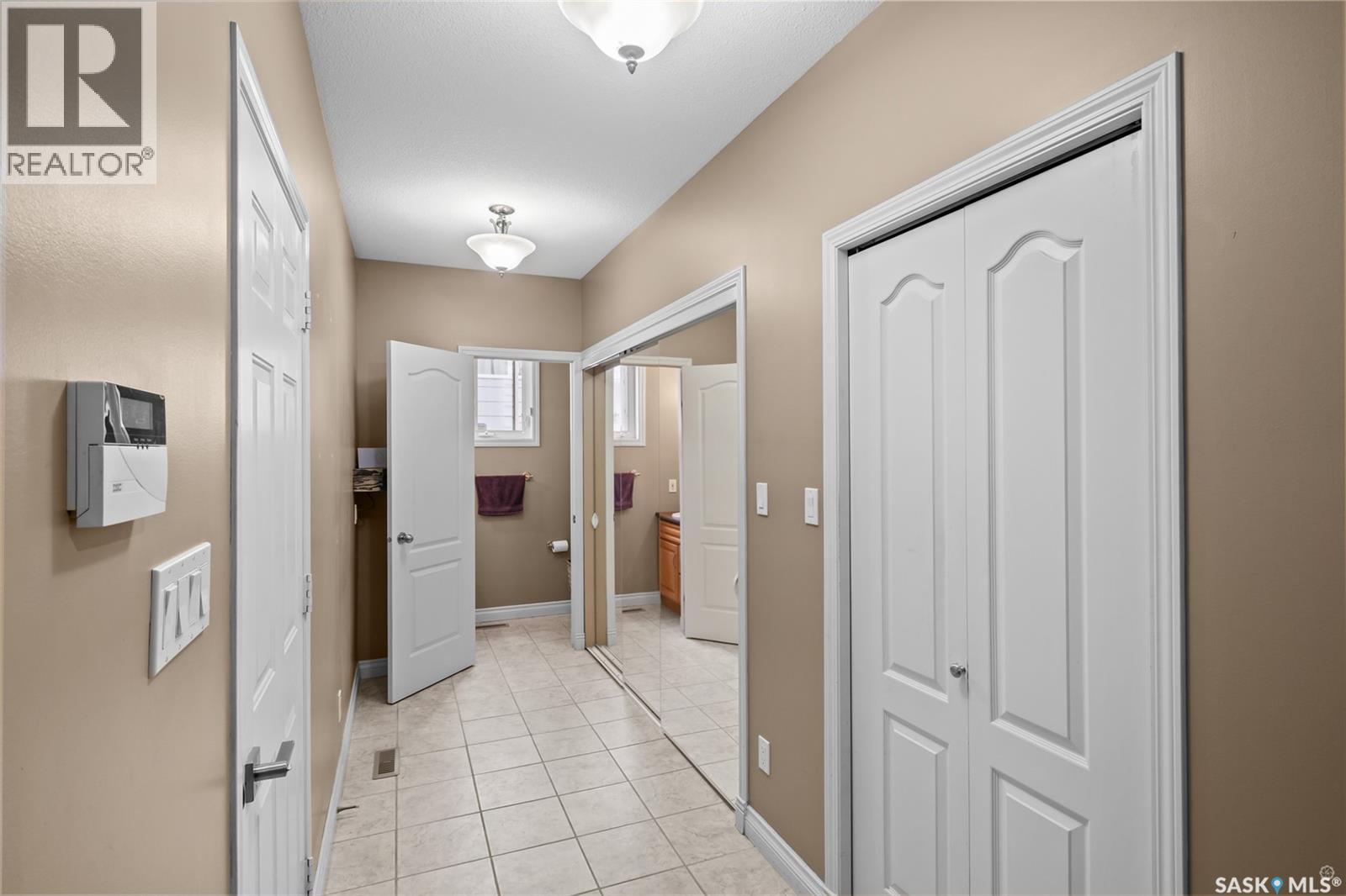 1293 Amos Place, Prince Albert, Saskatchewan  S6V 7A5 - Photo 18 - SK039922