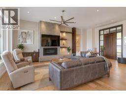 738 Highpointe Drive, Kelowna, British Columbia  V1V 2Y1 - Photo 6 - 10365685