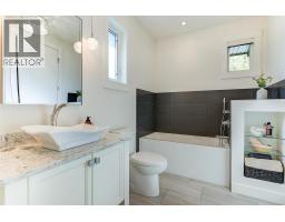 738 Highpointe Drive, Kelowna, British Columbia  V1V 2Y1 - Photo 38 - 10365685