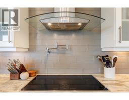 738 Highpointe Drive, Kelowna, British Columbia  V1V 2Y1 - Photo 14 - 10365685